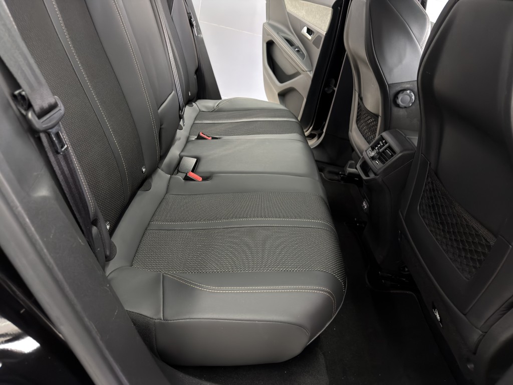 PEUGEOT 3008 1500 BLUEHDI 130 CV EAT8 GT PACK TETTO APRIBILE